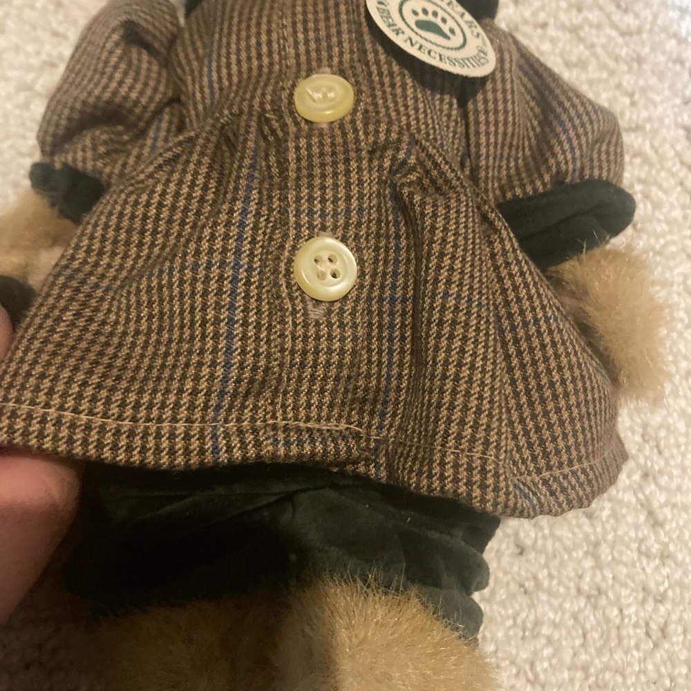 Boyds Bears & Friends Bailey Plush Jointed Teddy Bear w/Tags Heart Pillow #9199 - Picture 6 of 6